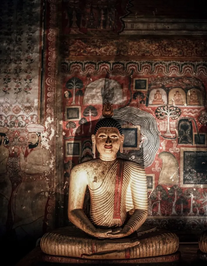 Temple of the Tooth and spice country